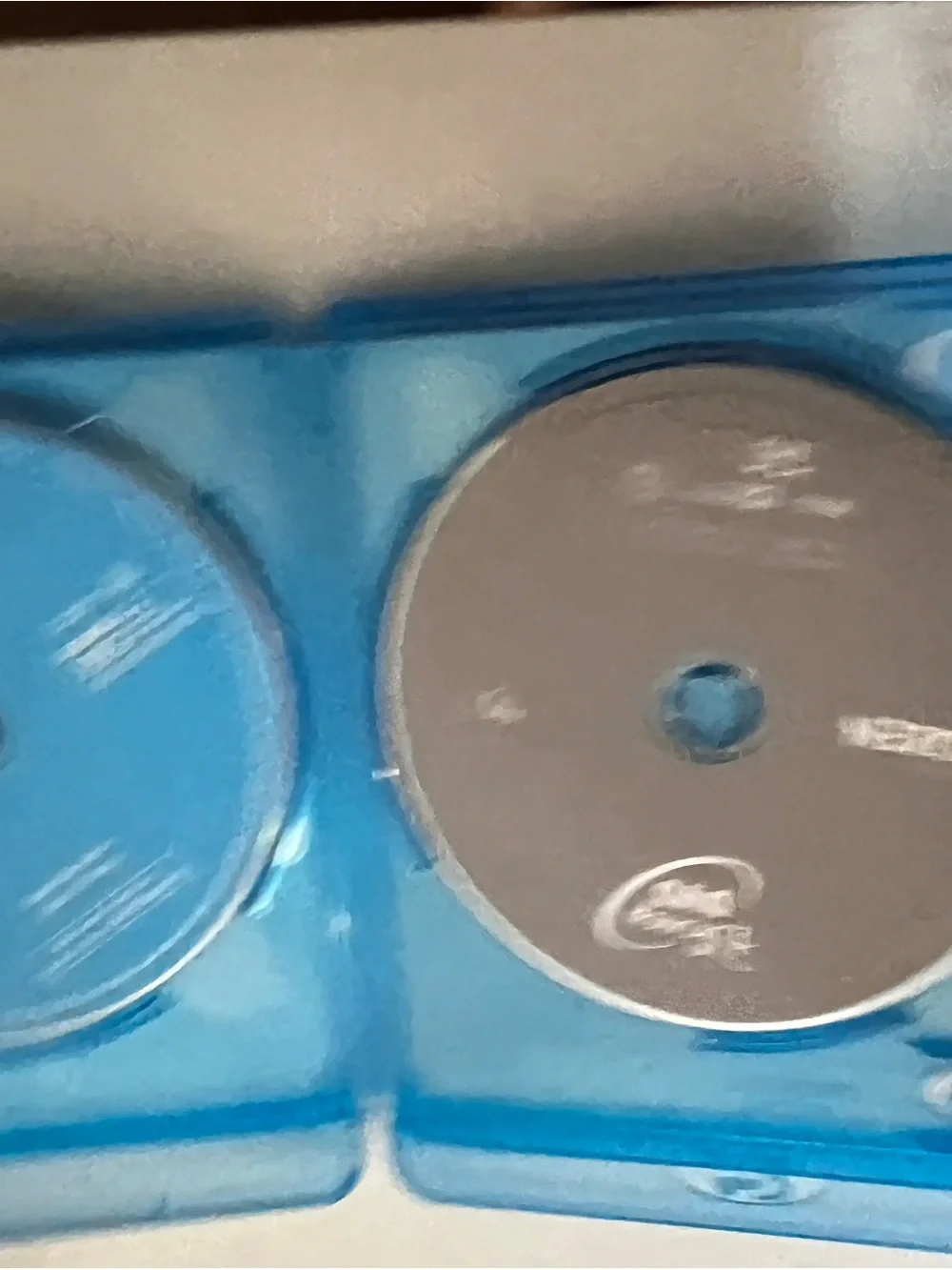 Disney Frozen Blu-ray Case with Icy Blue Artwork